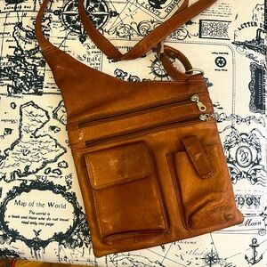 Boho crossbody leather bracelet en lots of pockets extra long adjustable strap